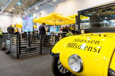 Techno classica 2024 gallery picture 3